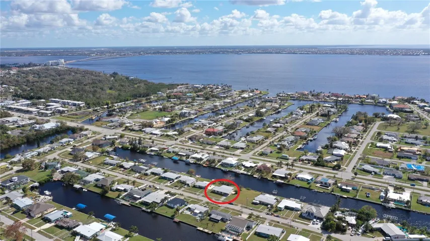 Located In the Heart of Port Charlotte