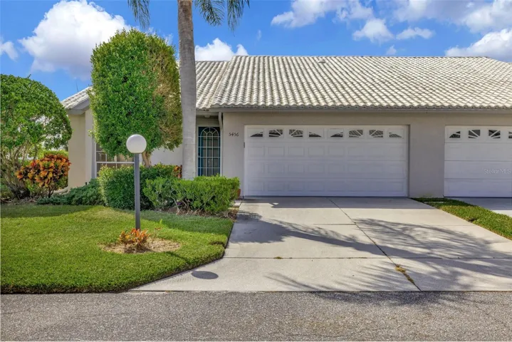 5456 Kelly Dr. Sarasota, FL 34233 Crestwood Villas