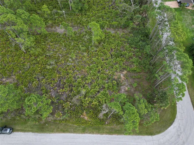 aerial vciew of corner lot