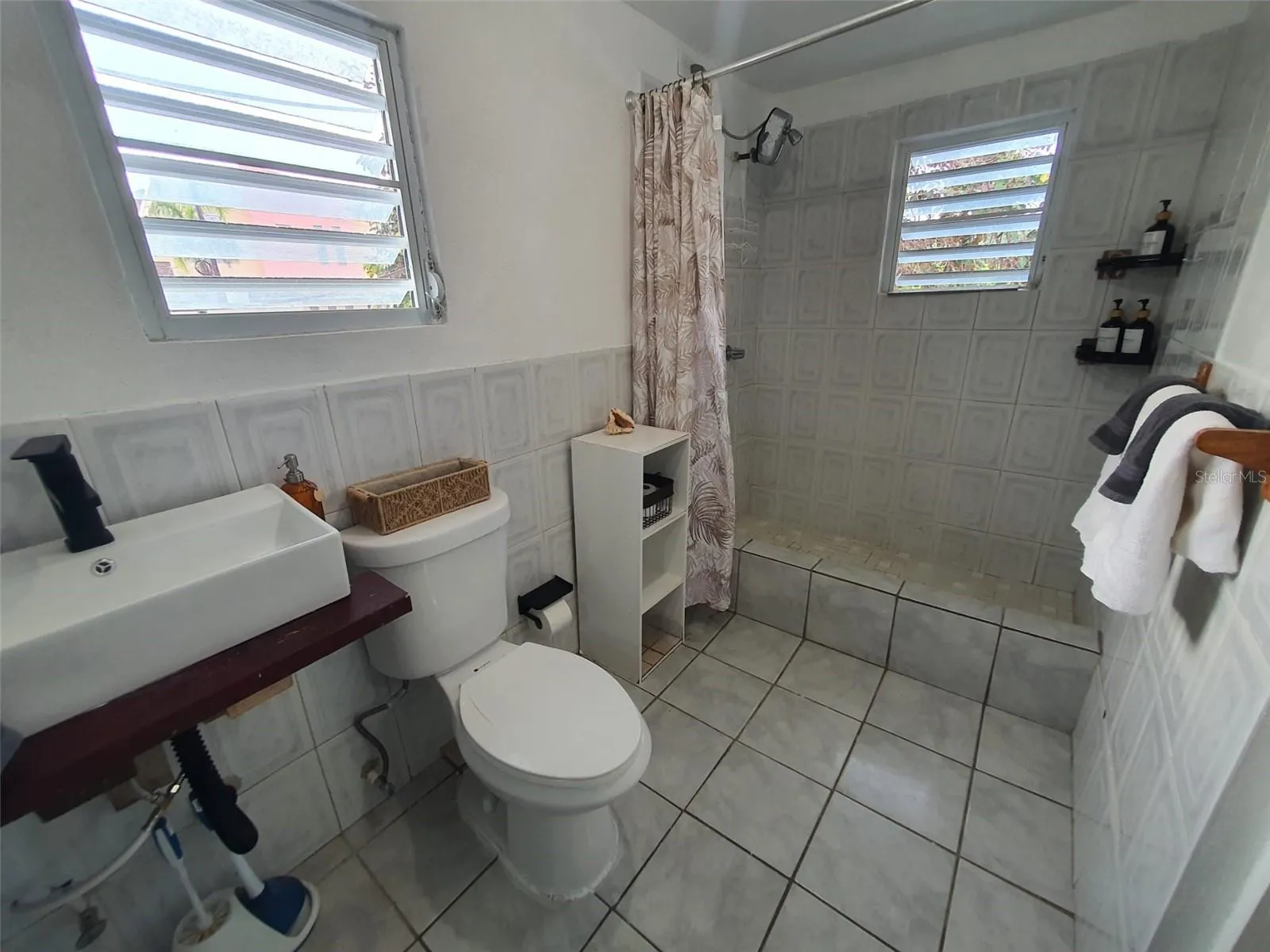 Grande Bathroom 2