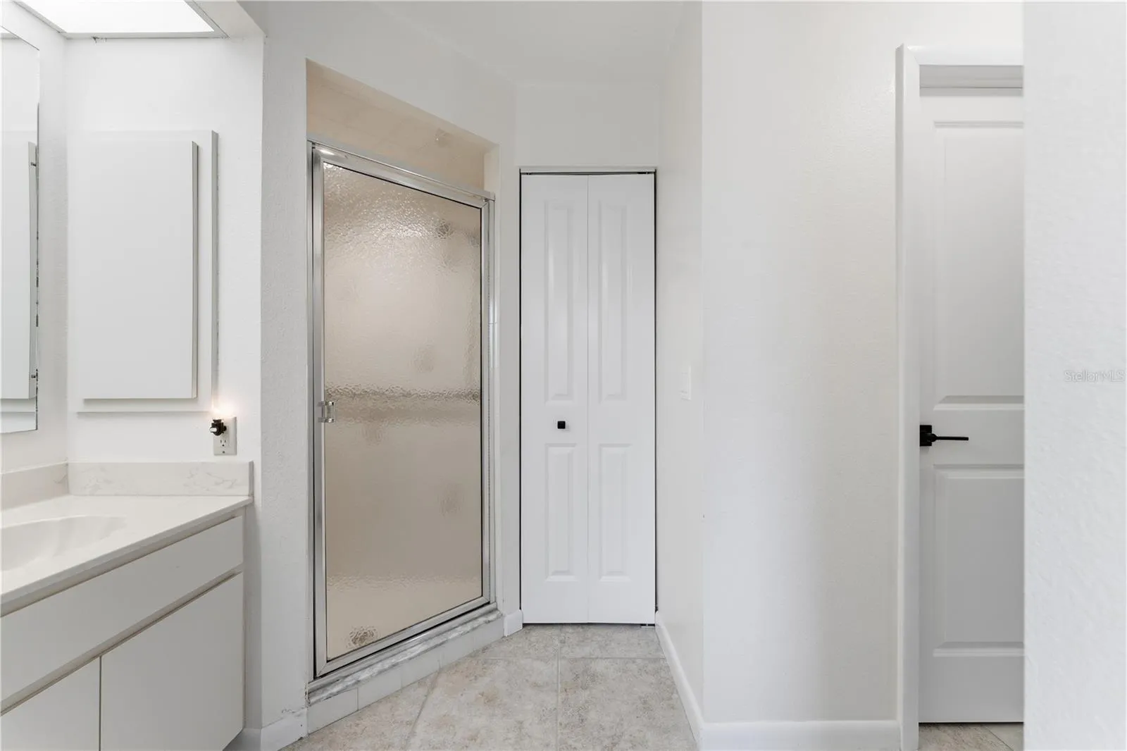 WALK IN SHOWER
