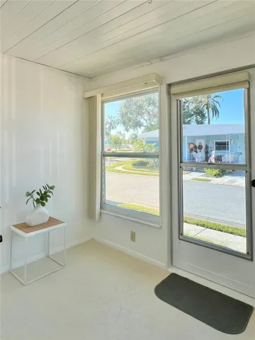 Front Florida room