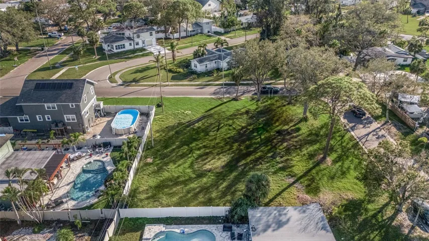 Double Corner Lot