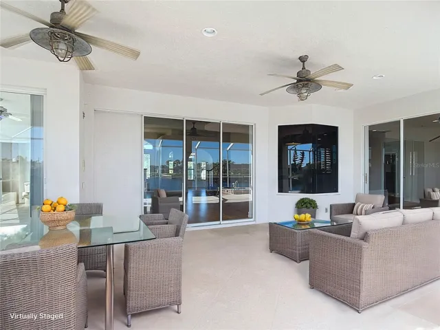 Lanai Partially Staged