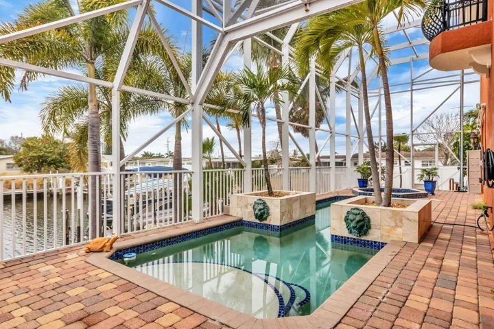 Beach Entry to Pool