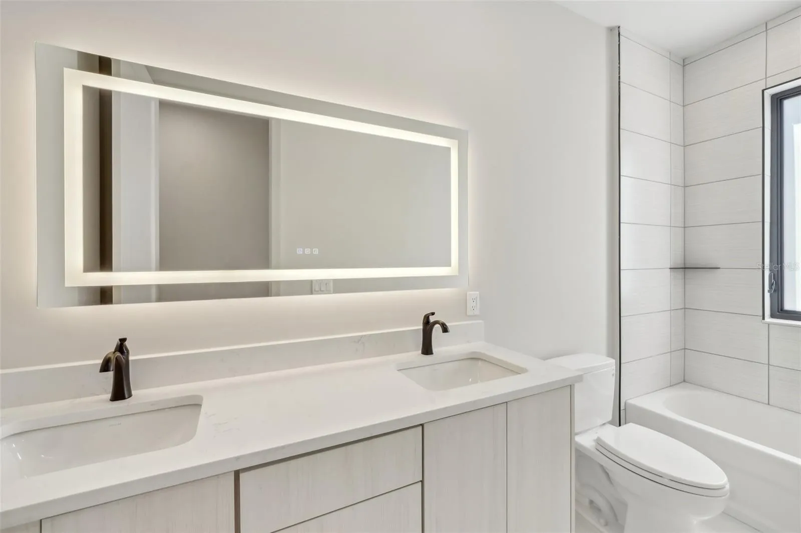 1412 S Moody Ave #a, Tampa, Florida 33629, 4 Bedrooms Bedrooms, ,5 BathroomsBathrooms,Residential,For Sale,MOODY,TB8330176