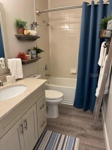 Hall bath Tub