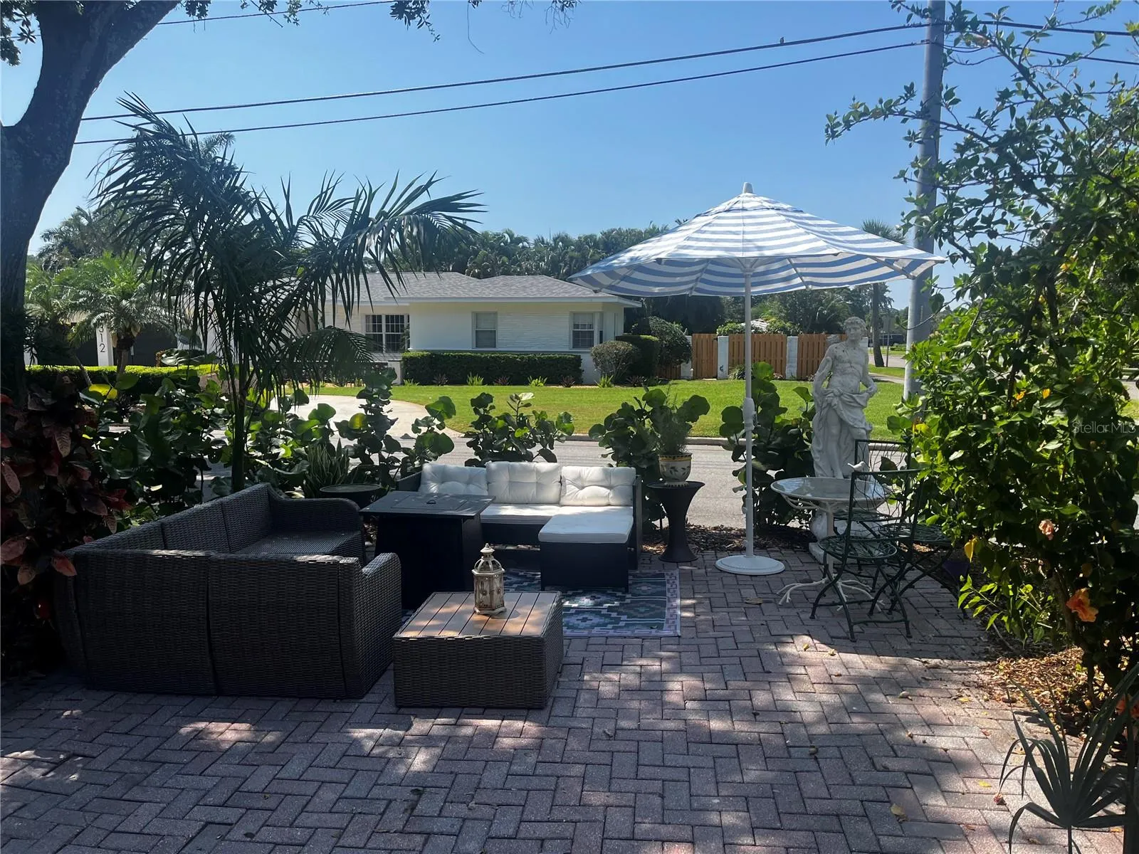 200 Carmona Way Ne, Saint Petersburg, Florida 33704, ,Land,For Sale,CARMONA,TB8331802