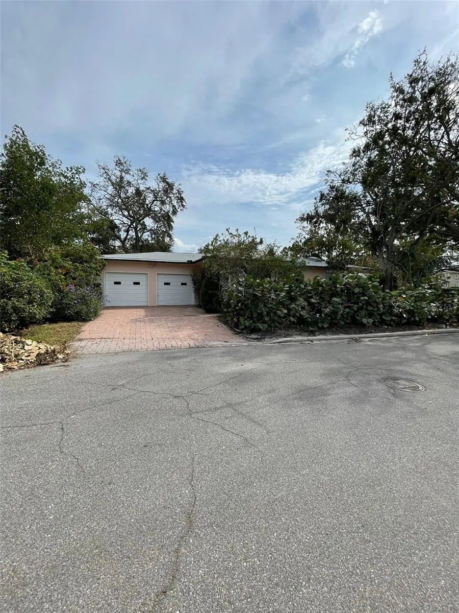 200 Carmona Way Ne, Saint Petersburg, Florida 33704, ,Land,For Sale,CARMONA,TB8331802