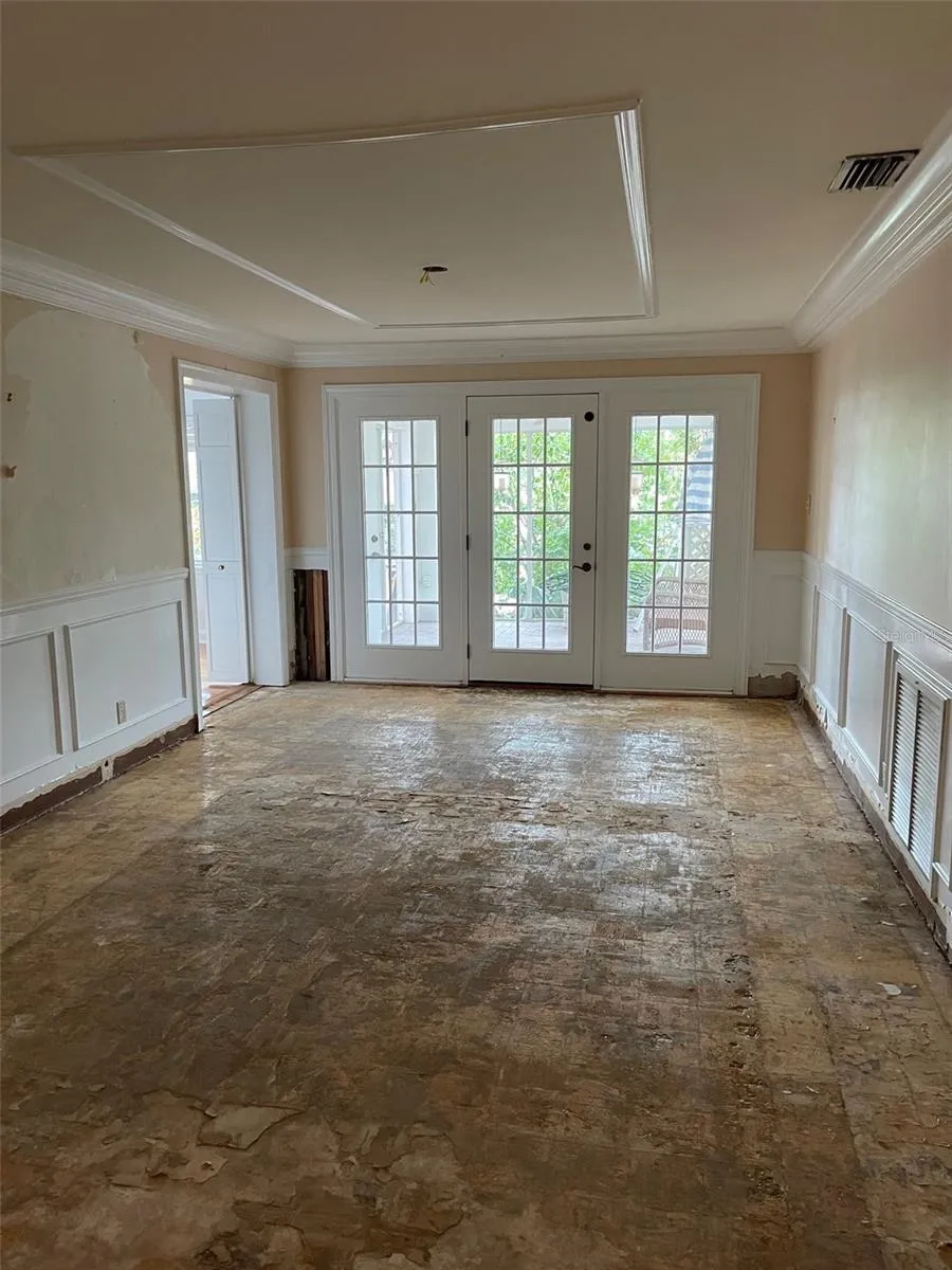 200 Carmona Way Ne, Saint Petersburg, Florida 33704, ,Land,For Sale,CARMONA,TB8331802