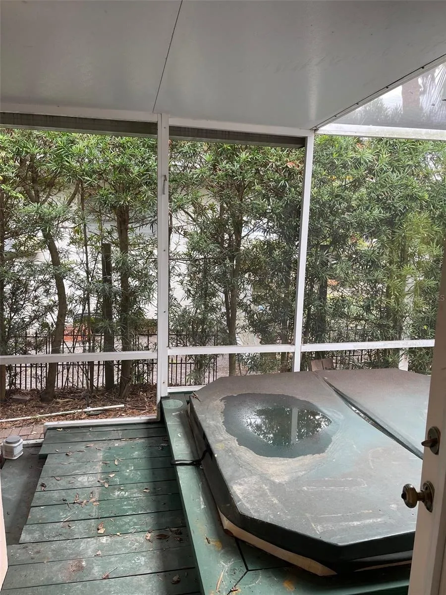 200 Carmona Way Ne, Saint Petersburg, Florida 33704, ,Land,For Sale,CARMONA,TB8331802