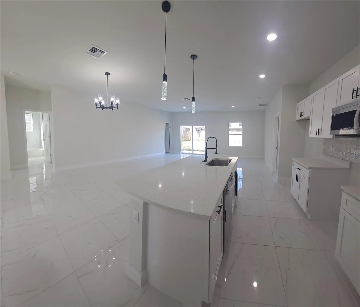 605 Raven Ct, Kissimmee, Florida 34759, 4 Bedrooms Bedrooms, ,2 BathroomsBathrooms,Residential,For Sale,RAVEN,S5117379