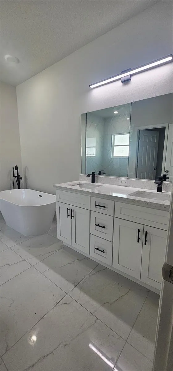 605 Raven Ct, Kissimmee, Florida 34759, 4 Bedrooms Bedrooms, ,2 BathroomsBathrooms,Residential,For Sale,RAVEN,S5117379