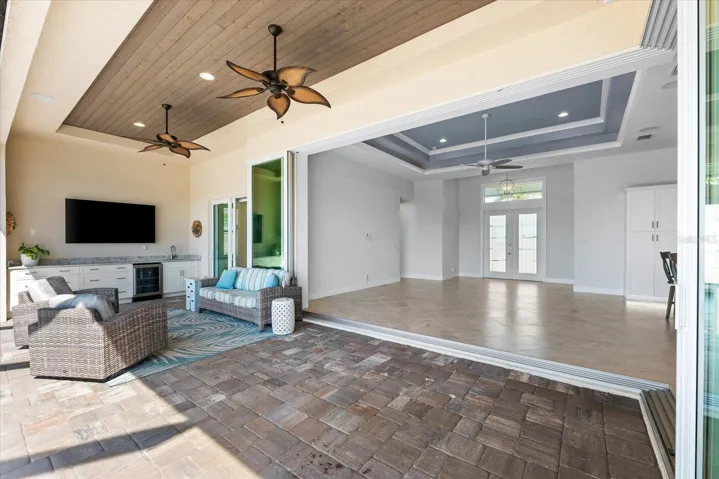 Seamless Indoor Outdoor Living