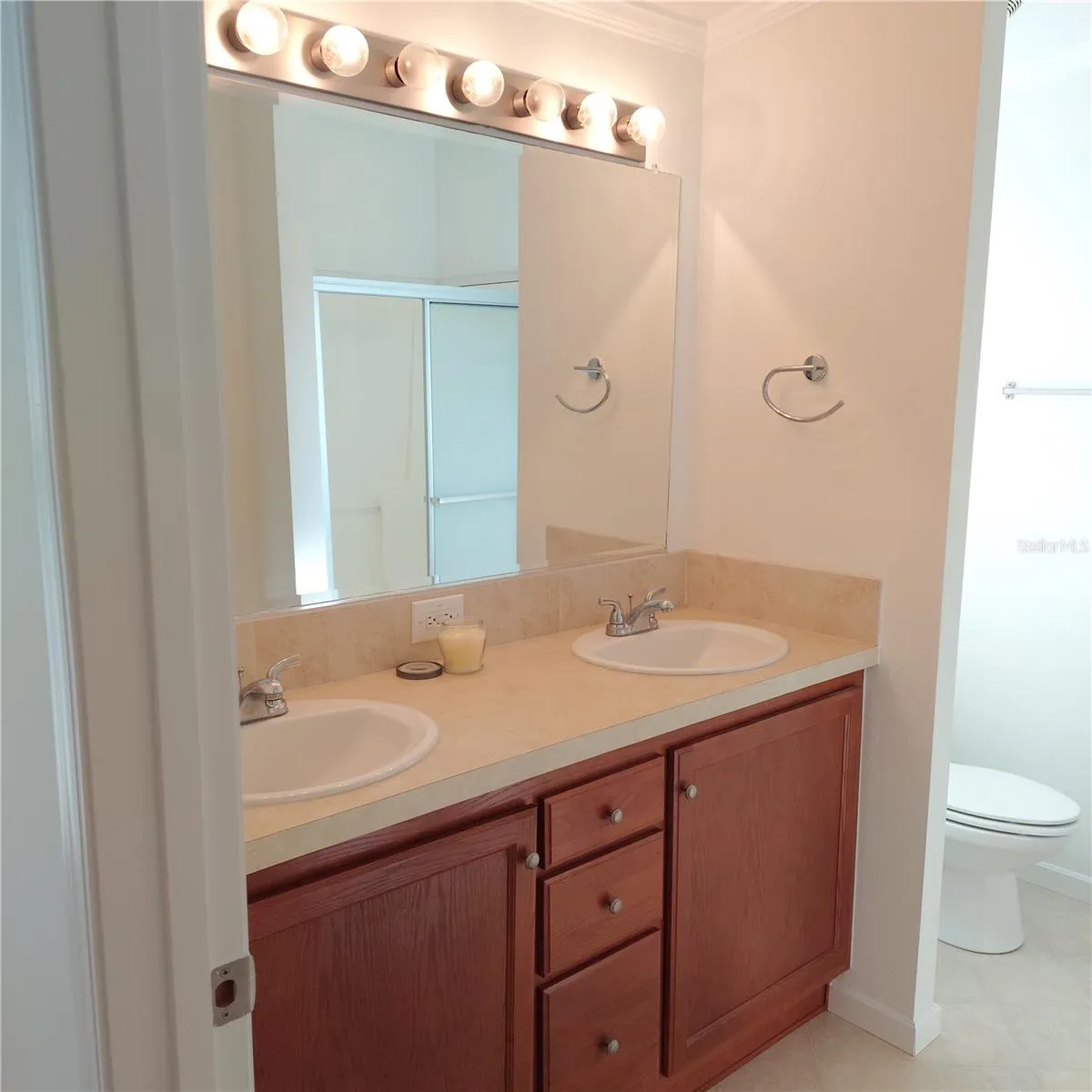 master bath has double sink vanity