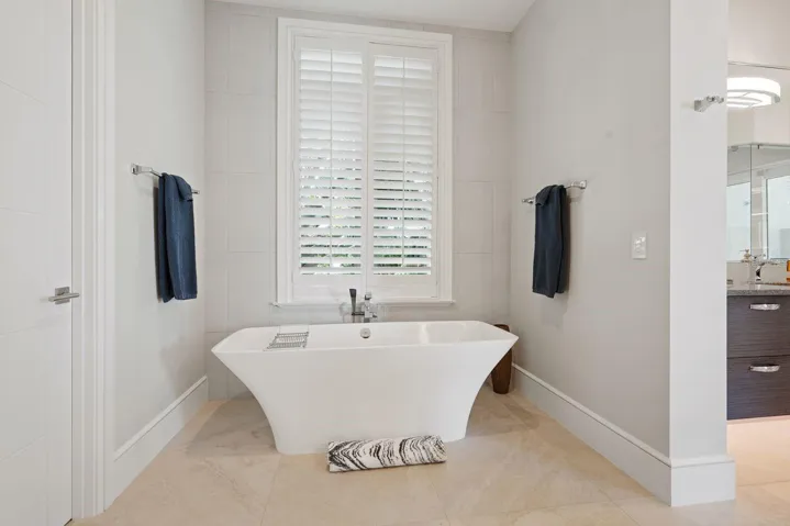Primary Bath Relax Tub