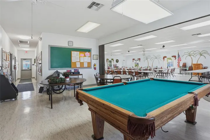 Clubhouse Billiards