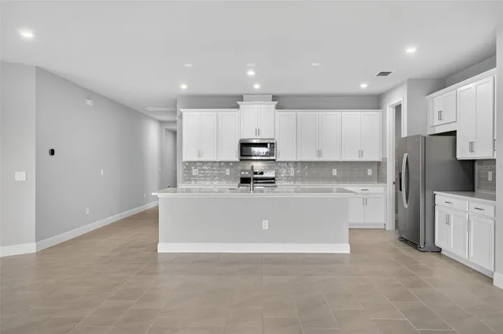 Kitchen Island Breakfast Bar