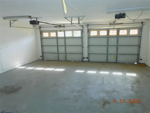 2 CAR GARAGE