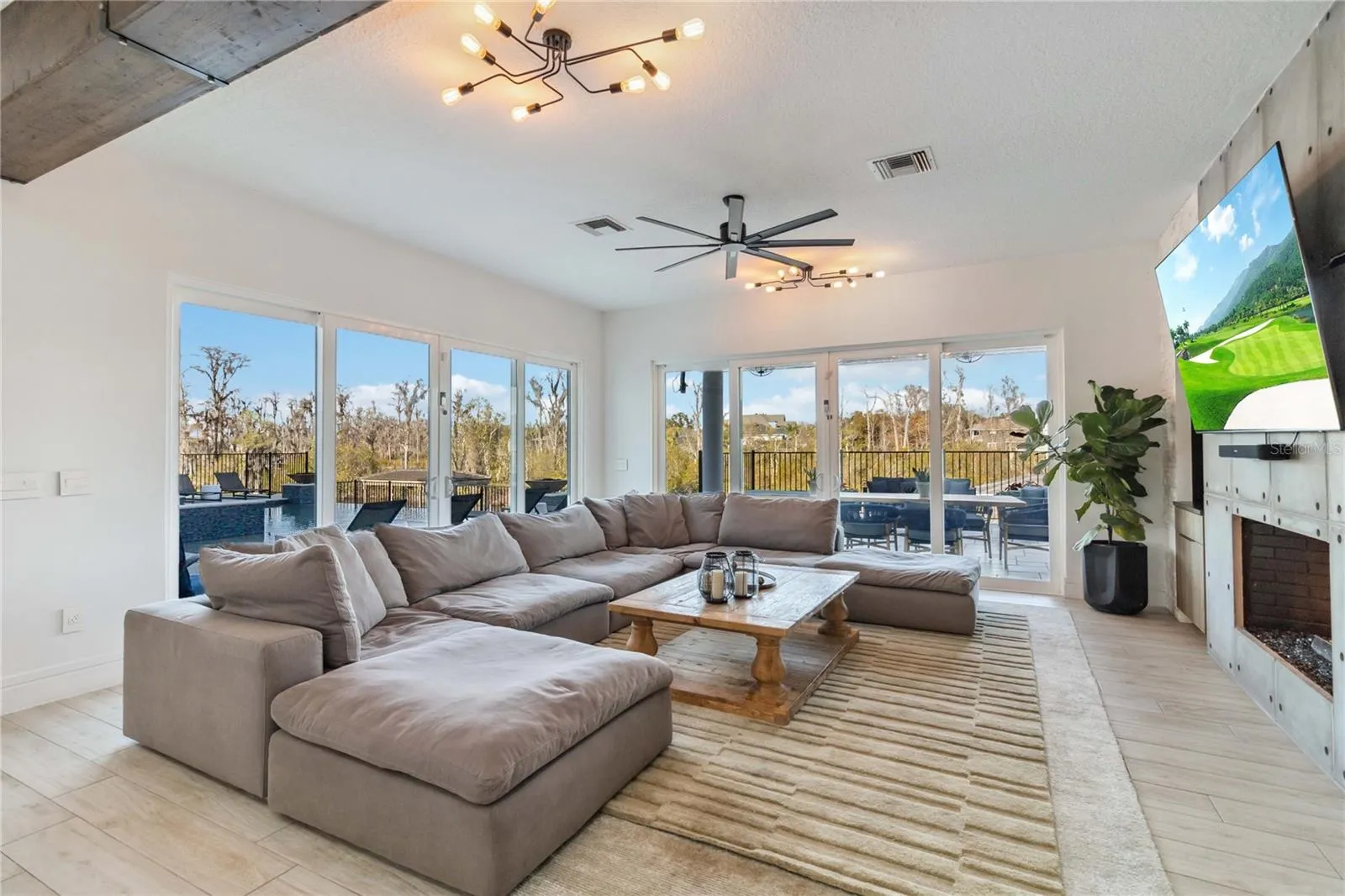 6025 Lady Bet Dr, Orlando, Florida 32819, 4 Bedrooms Bedrooms, ,5 BathroomsBathrooms,Residential,For Sale,LADY BET,O6268221