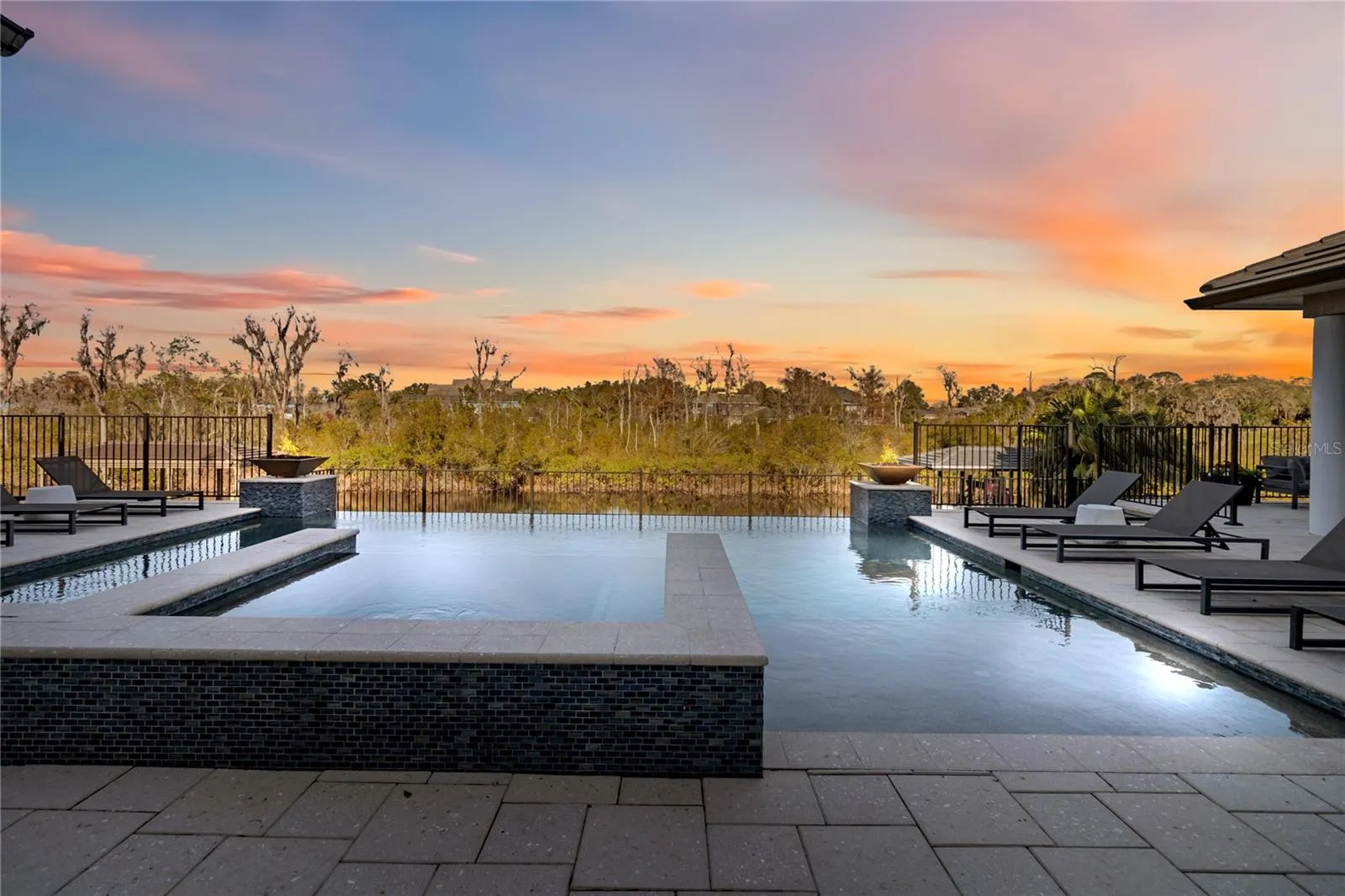 6025 Lady Bet Dr, Orlando, Florida 32819, 4 Bedrooms Bedrooms, ,5 BathroomsBathrooms,Residential,For Sale,LADY BET,O6268221
