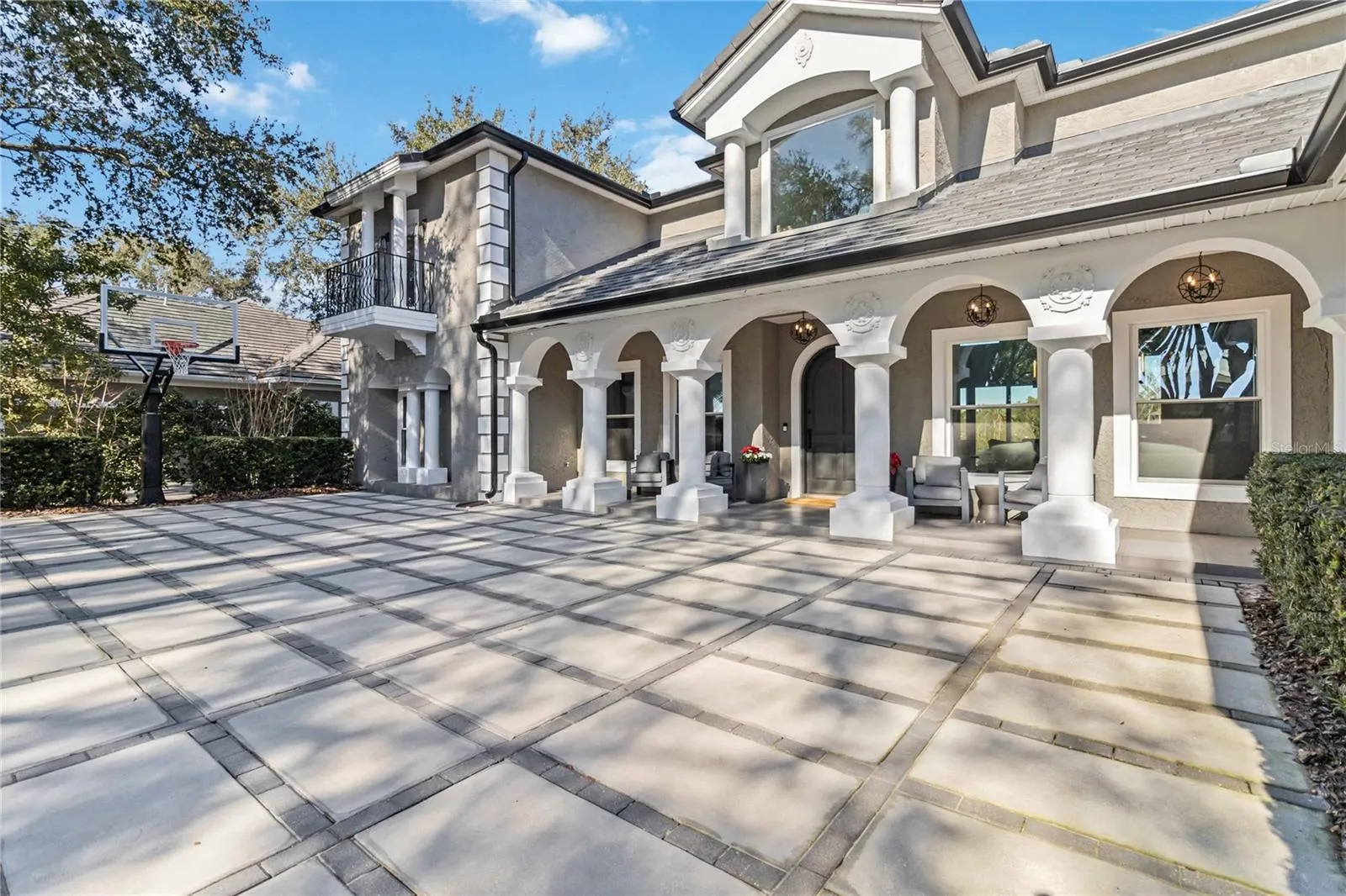 6025 Lady Bet Dr, Orlando, Florida 32819, 4 Bedrooms Bedrooms, ,5 BathroomsBathrooms,Residential,For Sale,LADY BET,O6268221