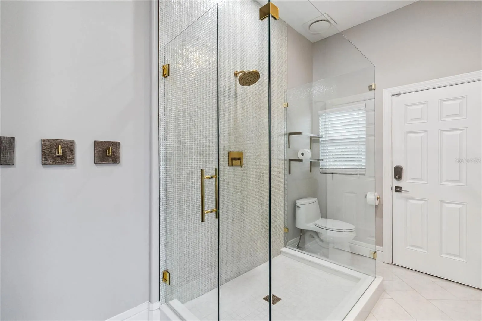 6025 Lady Bet Dr, Orlando, Florida 32819, 4 Bedrooms Bedrooms, ,5 BathroomsBathrooms,Residential,For Sale,LADY BET,O6268221