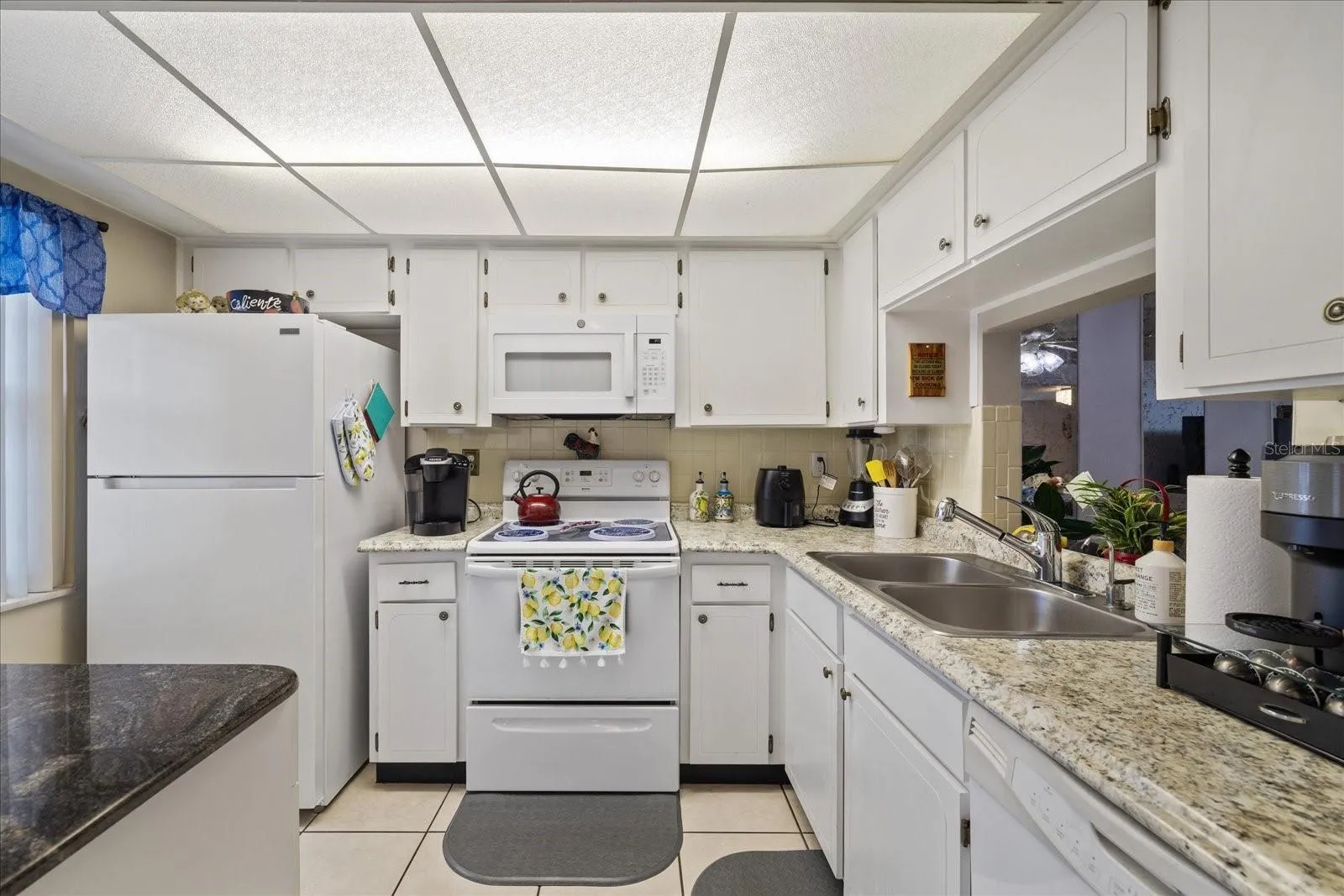 Bright kitchen