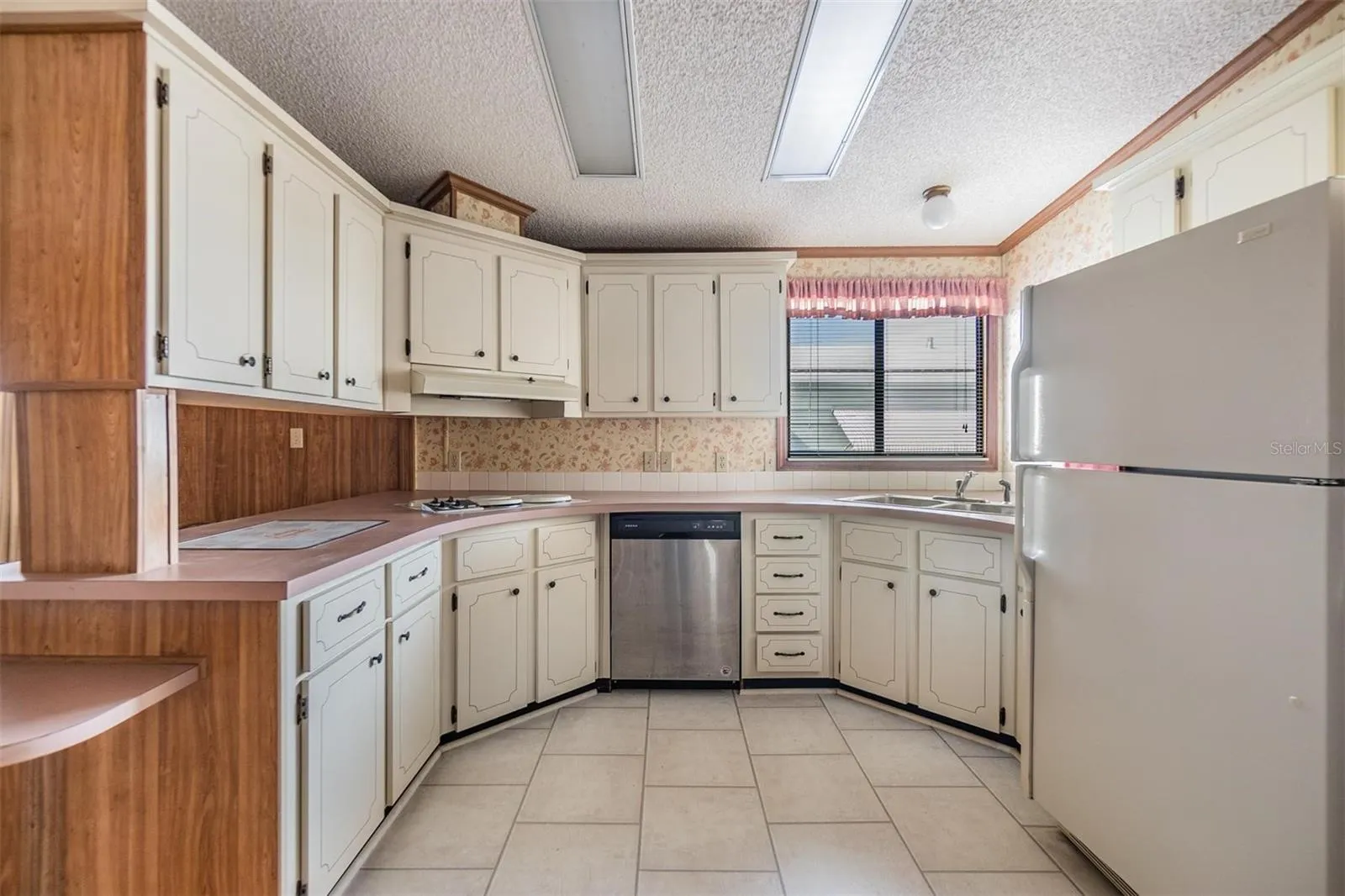 35934 Verano Ln, Zephyrhills, Florida 33541, 2 Bedrooms Bedrooms, ,2 BathroomsBathrooms,Residential,For Sale,VERANO,TB8334831