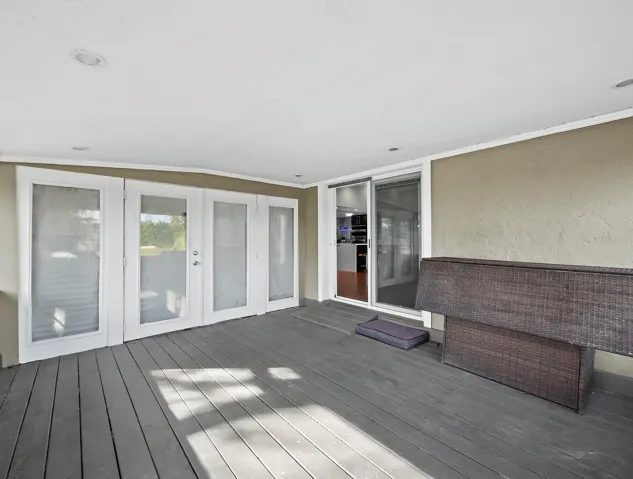 Covered porch & deck with panoramic views