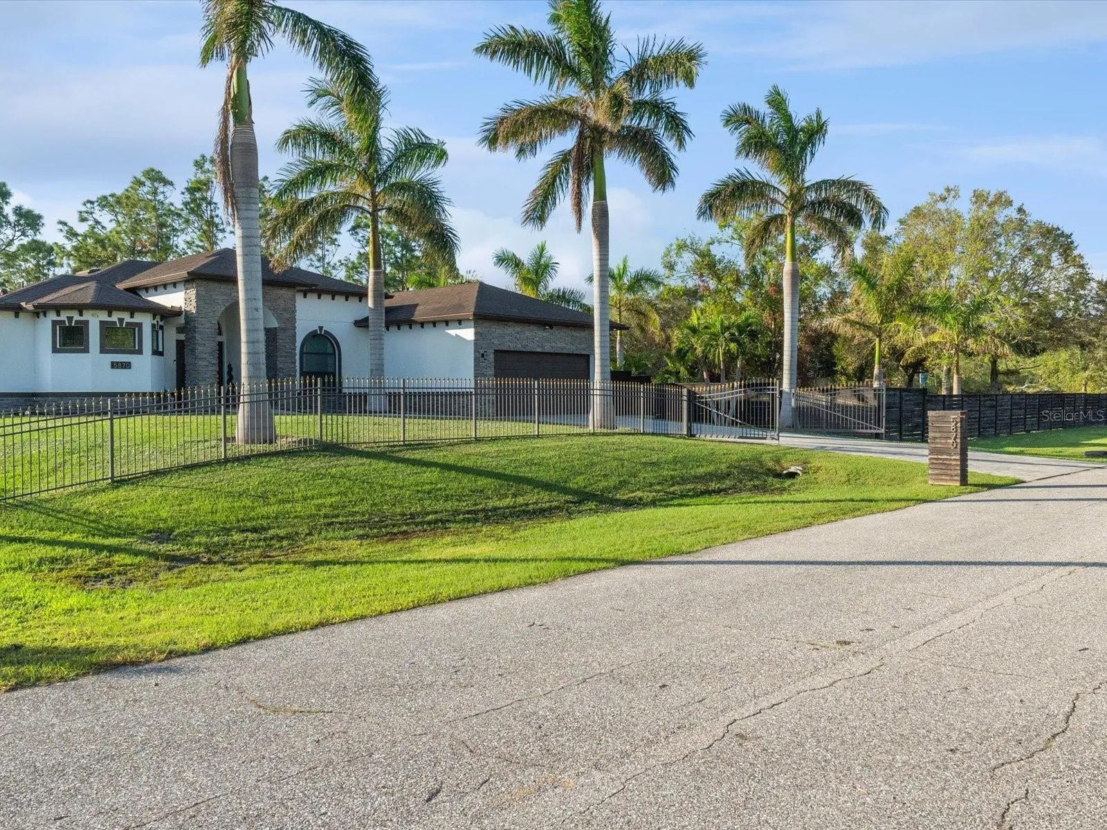 Welcome to 5870 Hornbuckle in North Port, Florida!