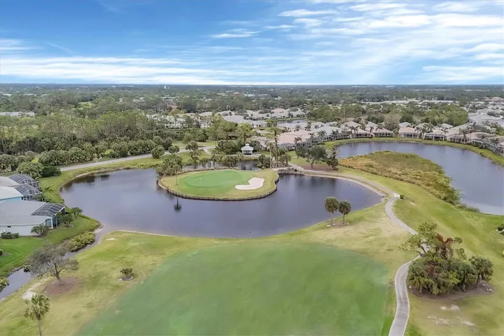 The Panther Golf Course's Island Green