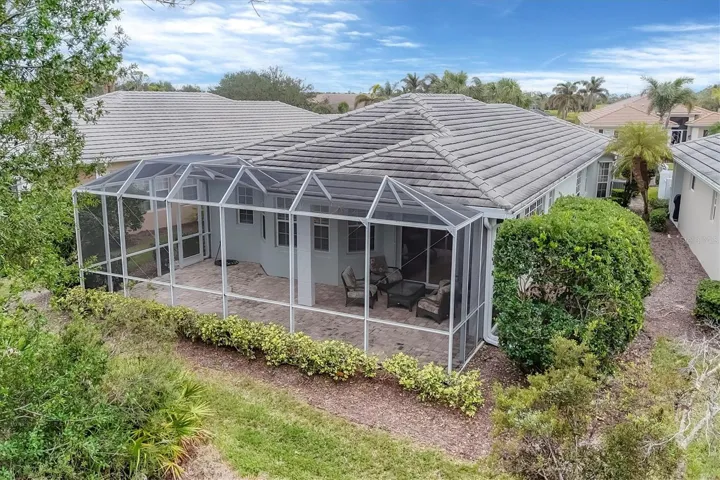 Oversized rear lanai