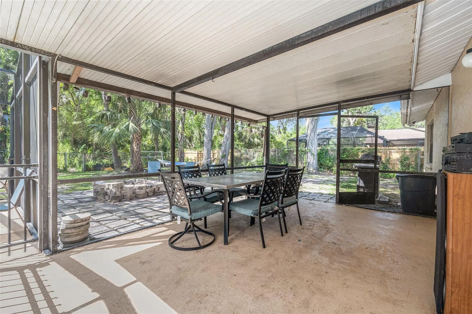 823 Scenic Heights Dr, Brandon, Florida 33511, 4 Bedrooms Bedrooms, ,2 BathroomsBathrooms,Residential,For Sale,SCENIC HEIGHTS,TB8338241