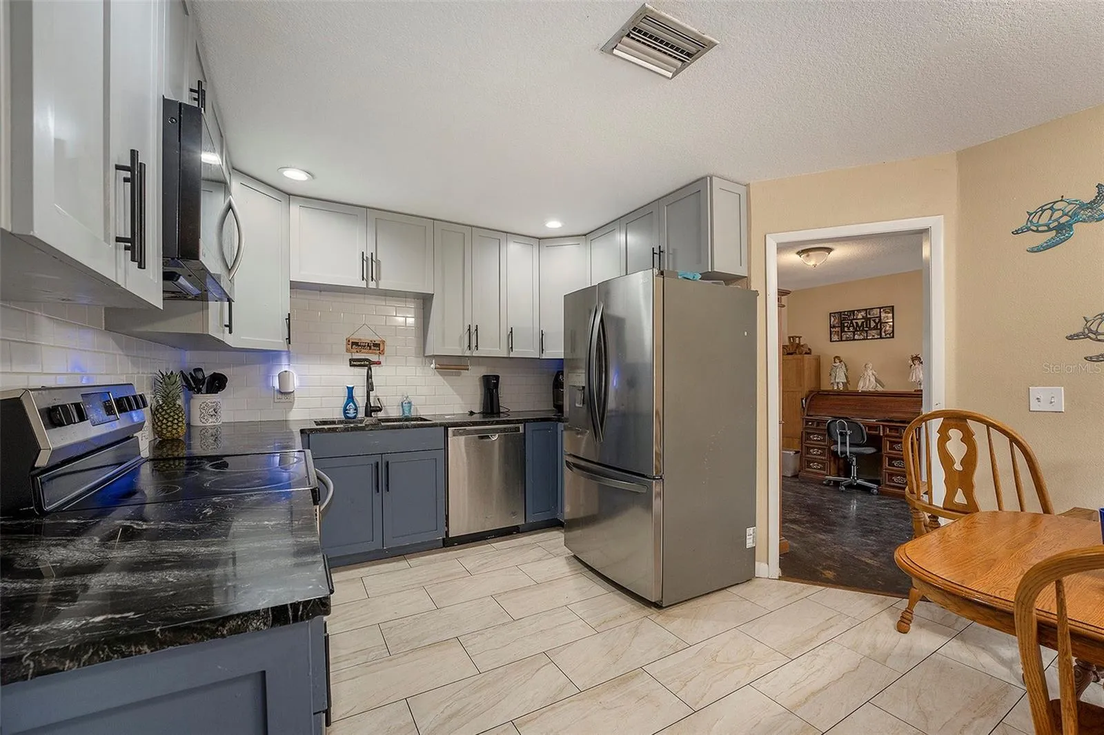823 Scenic Heights Dr, Brandon, Florida 33511, 4 Bedrooms Bedrooms, ,2 BathroomsBathrooms,Residential,For Sale,SCENIC HEIGHTS,TB8338241