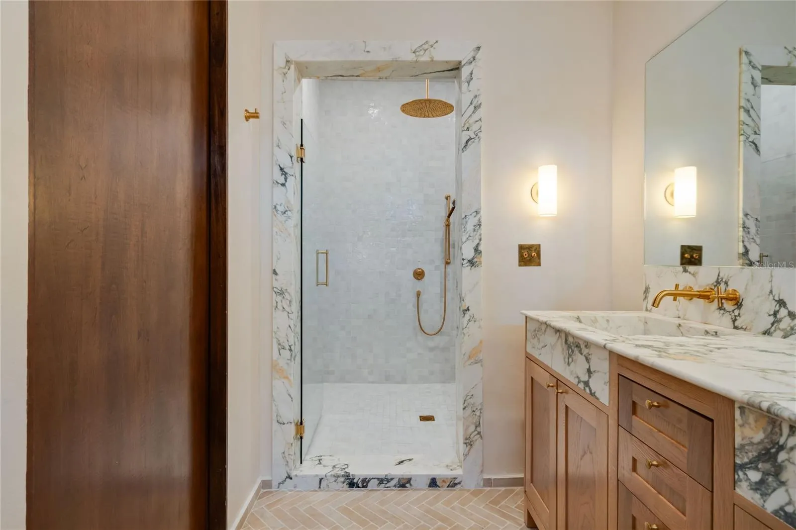Spacious Shower