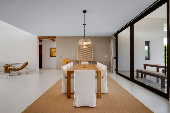 Elegant Dinning Room