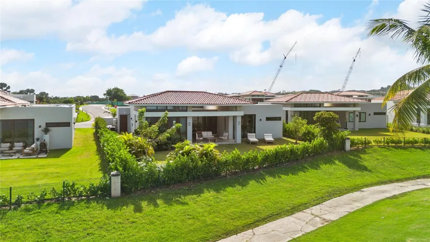 Fully fenced with vegetation