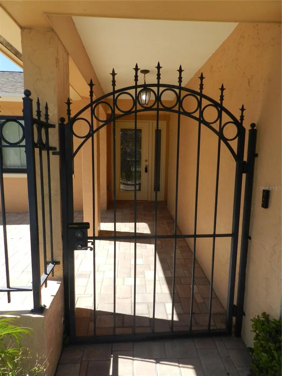 9400 Ridge Rd, Seminole, Florida 33772, 4 Bedrooms Bedrooms, ,2 BathroomsBathrooms,Residential,For Sale,RIDGE,A4636162