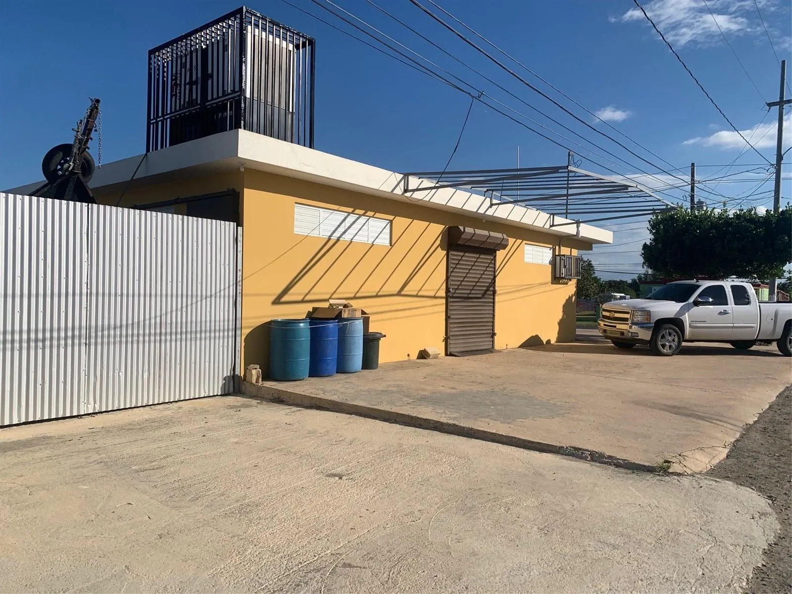 store side, generator for the store, privacy fence.