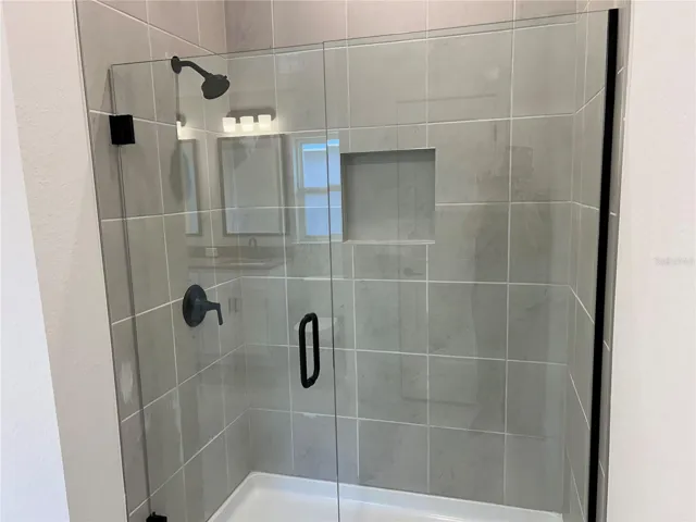 Master Bathroom Tiled Shower