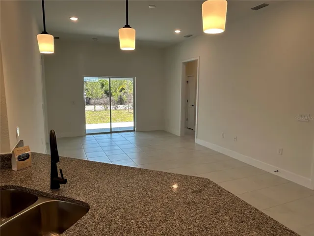 Kitchen/Living Room