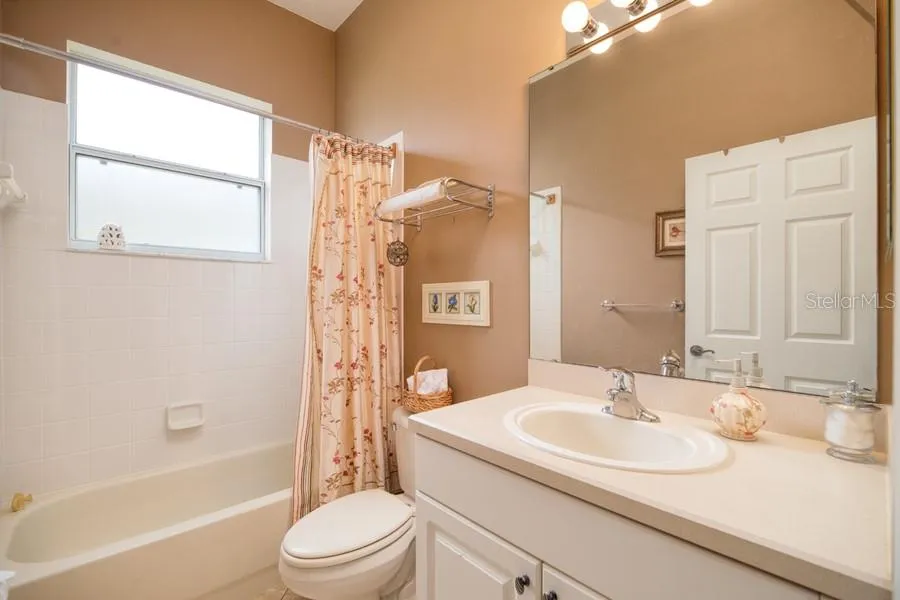 2298 Caledonian St, Clermont, Florida 34711, 3 Bedrooms Bedrooms, ,2 BathroomsBathrooms,Residential,For Sale,CALEDONIAN,G5091642