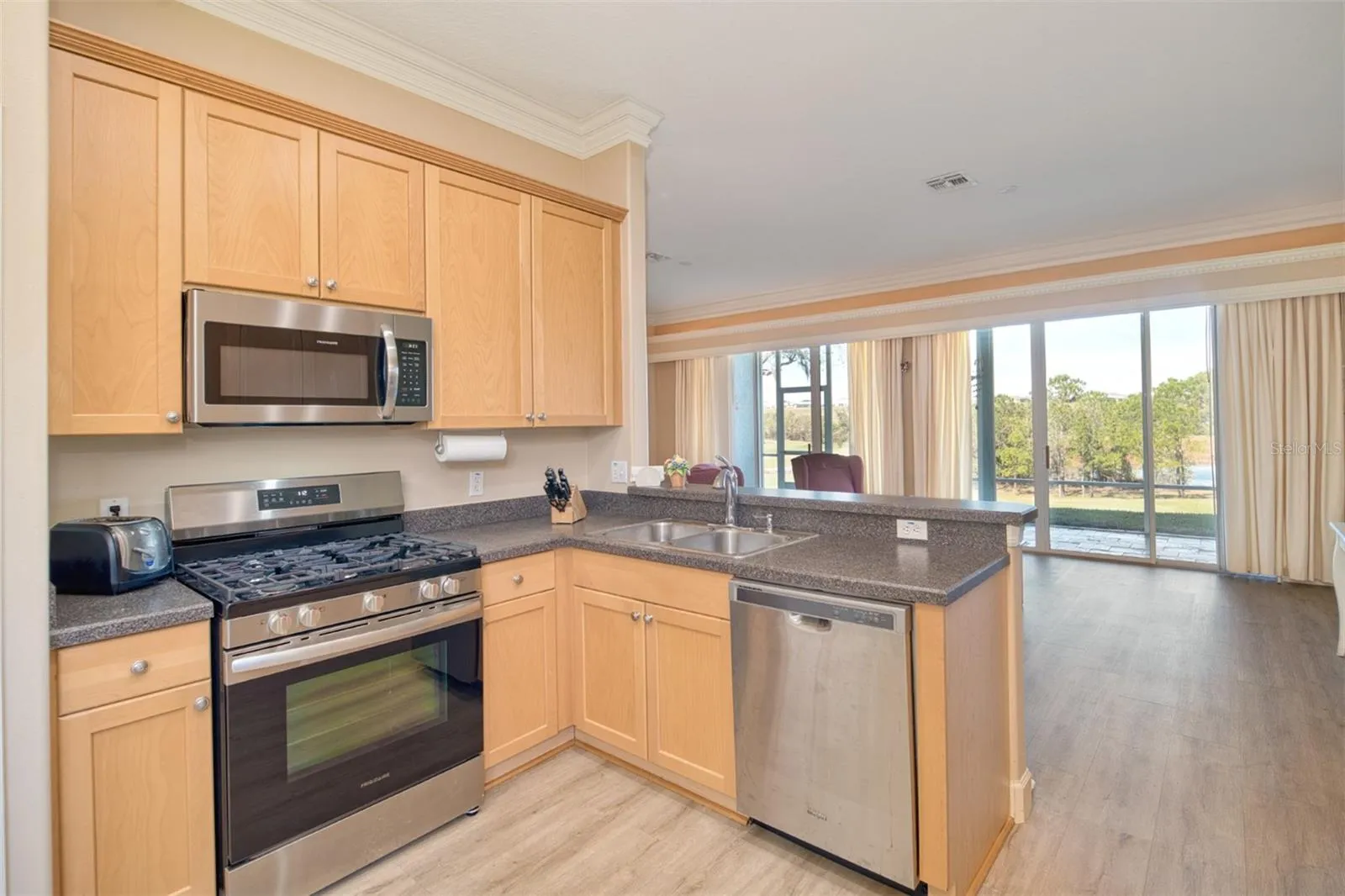 2298 Caledonian St, Clermont, Florida 34711, 3 Bedrooms Bedrooms, ,2 BathroomsBathrooms,Residential,For Sale,CALEDONIAN,G5091642