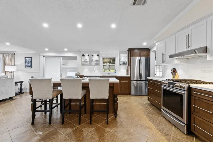 KITCHEN-1