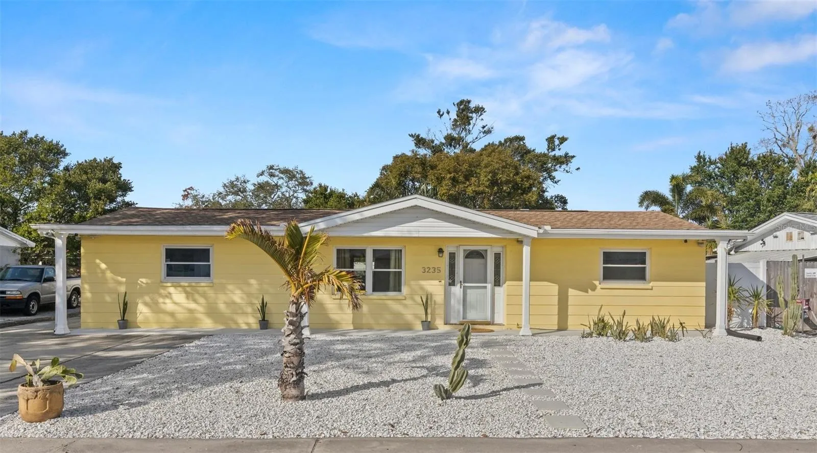 Low Maintenance front yard.