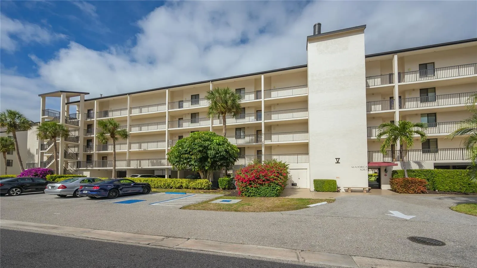 6267 Midnight Pass #307, Sarasota, Florida 34238, 3 Bedrooms Bedrooms, ,3 BathroomsBathrooms,Residential,For Sale,MIDNIGHT PASS,A4636818