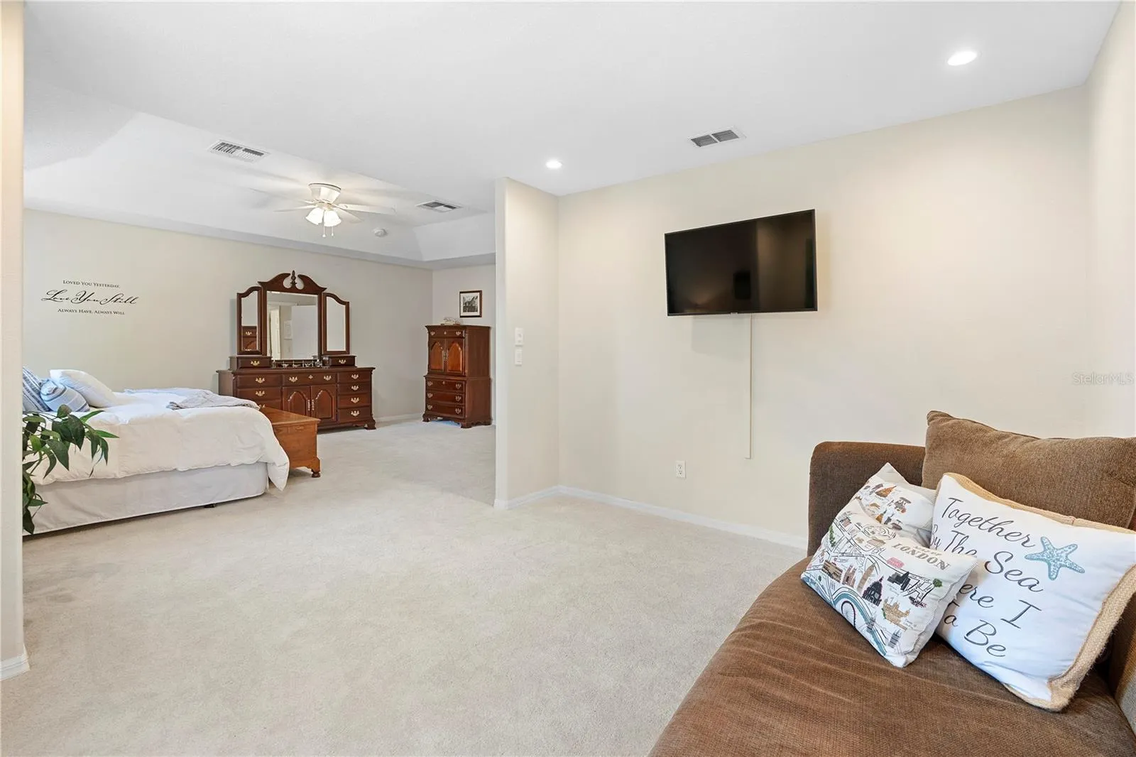 346 Calliope St, Ocoee, Florida 34761, 5 Bedrooms Bedrooms, ,3 BathroomsBathrooms,Residential,For Sale,CALLIOPE,O6273723