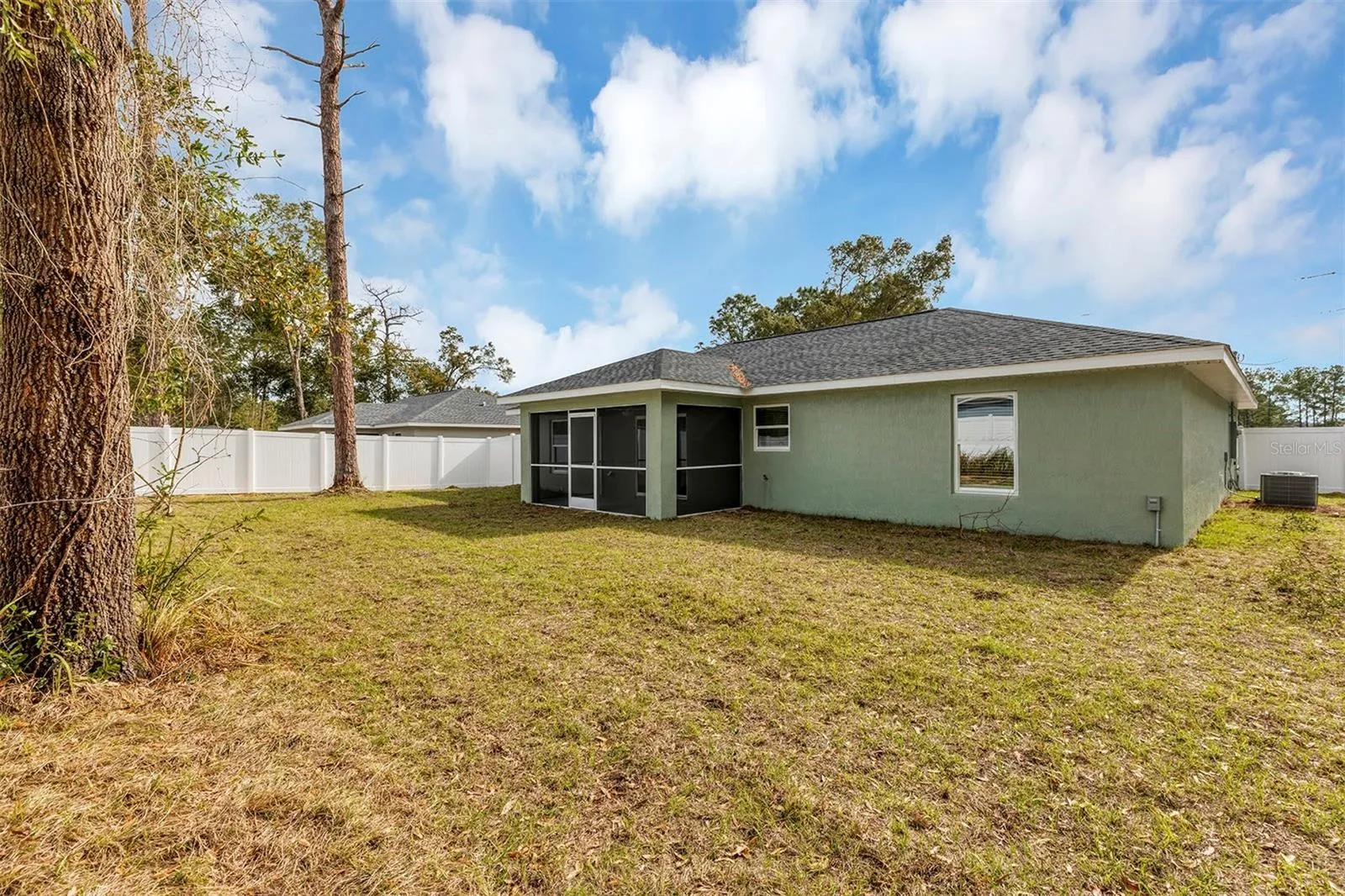 10 Cedar Tree Dr, Ocala, Florida 34472, 3 Bedrooms Bedrooms, ,2 BathroomsBathrooms,Residential,For Sale,CEDAR TREE,O6273762