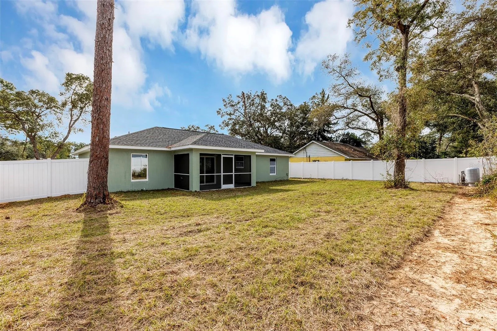 10 Cedar Tree Dr, Ocala, Florida 34472, 3 Bedrooms Bedrooms, ,2 BathroomsBathrooms,Residential,For Sale,CEDAR TREE,O6273762